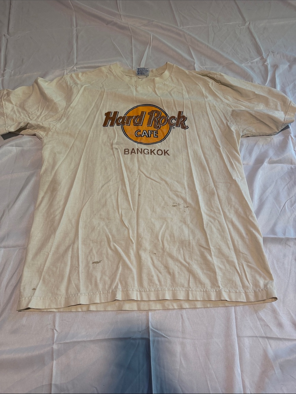 Hard Rock Cafe Bangkok Short Sleeve Tee in Cream with Yellow Logo